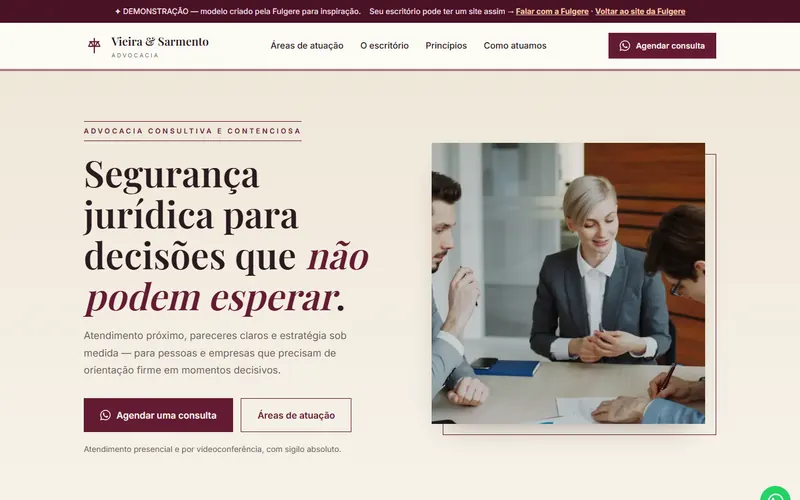 Demonstração de site editorial clássico para advocacia